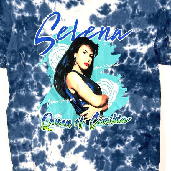 Selena Queen Of Cumbia Portrait Tie Dye T-Shirt Blue Size Medium NWOT - Picture 2 of 7